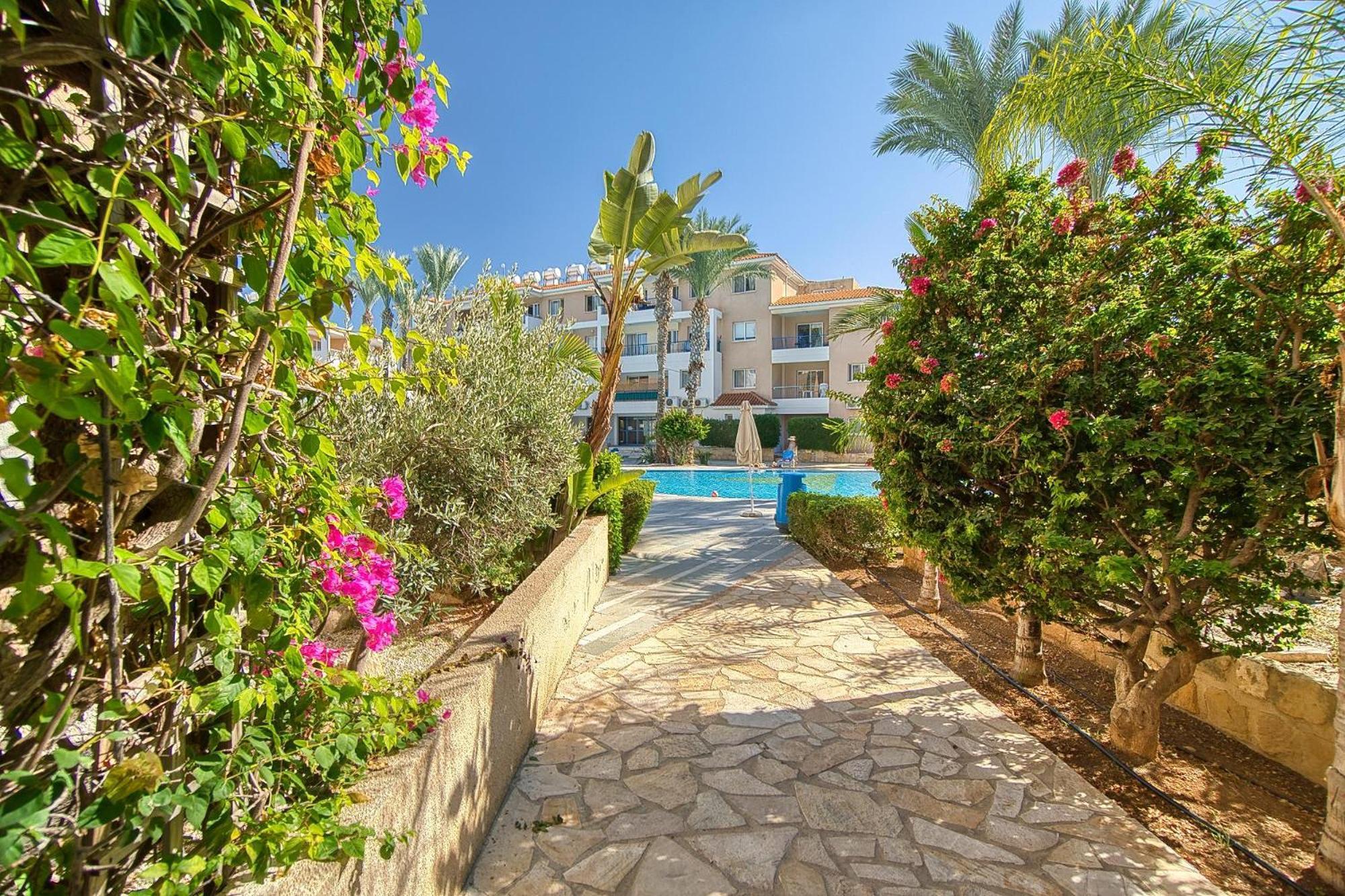 Iris Village Block 12-105 Paphos Exterior foto