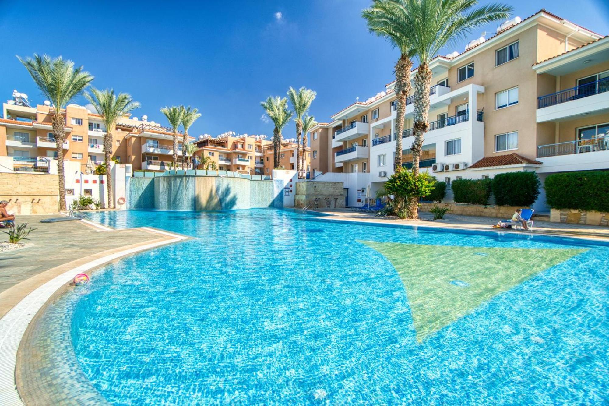 Iris Village Block 12-105 Paphos Exterior foto